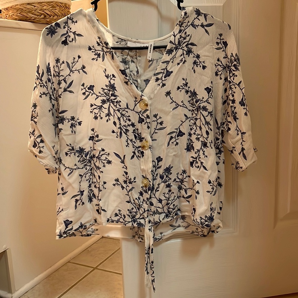 LUQ Elayne Tie Front Top - Size L